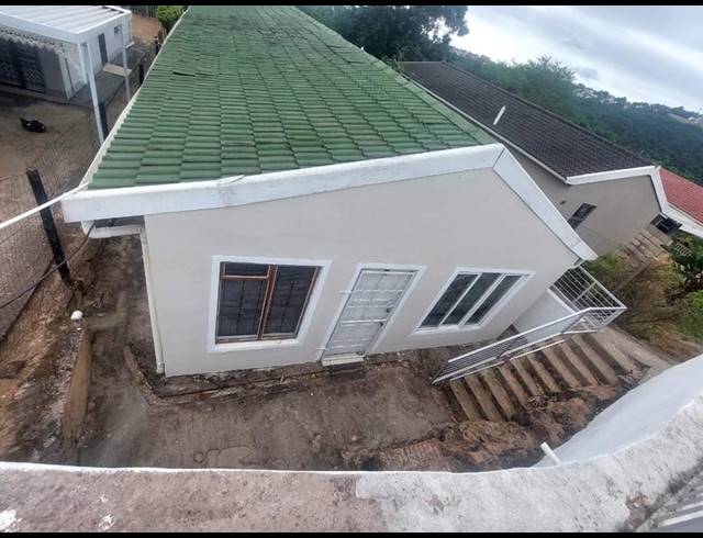 4 BEDROOM HOUSE FOR SALE IN NEWLANDS WEST